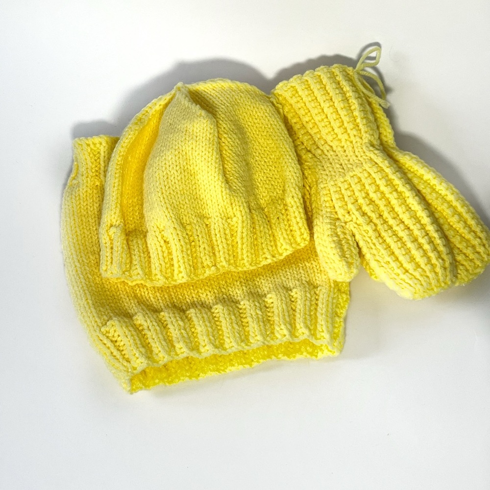 Hand Knit Child’s Hat, Scarf and Mittens Set